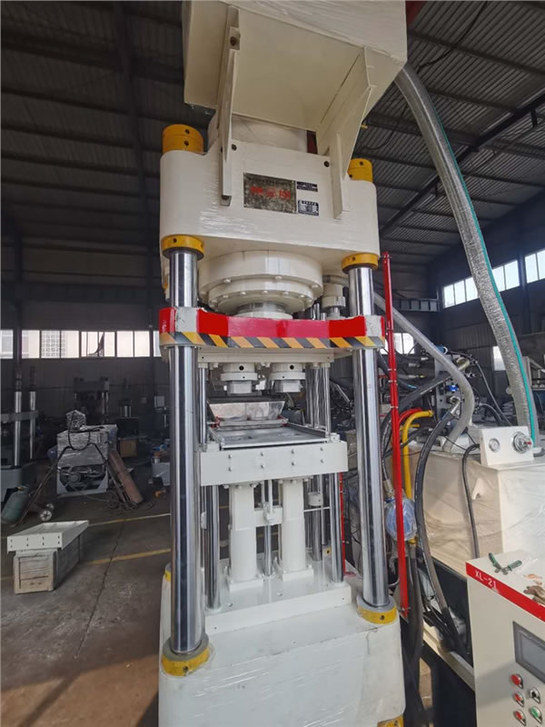 河北700T一次两块盐机客户现场